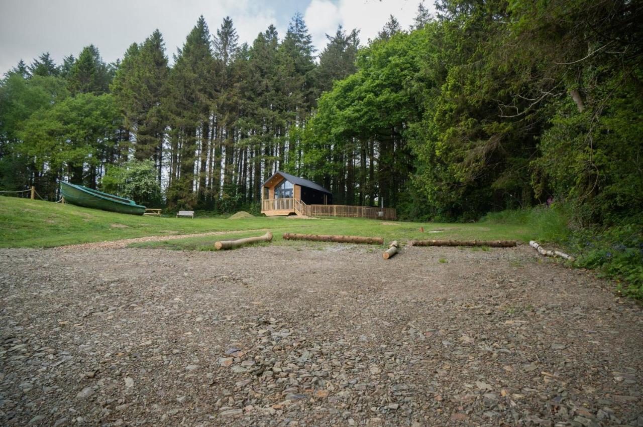 Cabin In The Woods - 1 Bedroom Lodge - Kilgetty Stepaside  Dış mekan fotoğraf